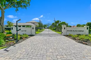 14710 Palm Beach Point Blvd, Wellington, FL 33414 - Photo 8