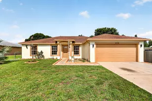 372 NW Hogan St, Port Saint Lucie, FL 34983 - Photo 1