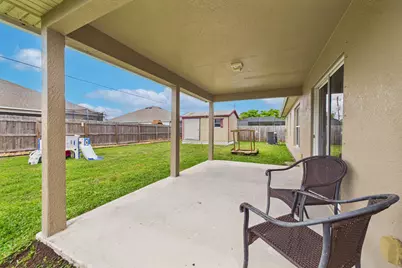 567 Mimosa Street SW, Palm Bay, FL 32908 - Photo 8