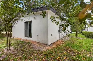 700 NW 17th Terrace, Pompano Beach, FL 33069 - Photo 6