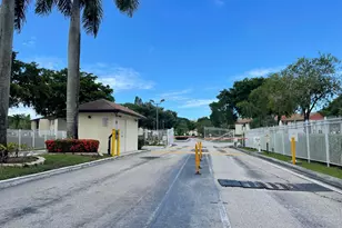 4857 Sable Pine Cir, West Palm Beach, FL 33417 - Photo 4