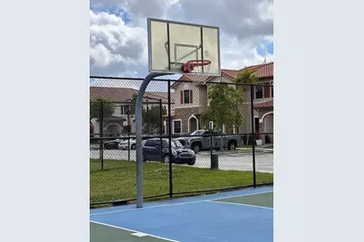 9326 W 33rd Lane, Hialeah, FL 33018 - Photo 32