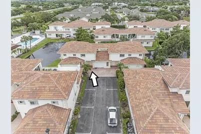 524 7th Square #101, Vero Beach, FL 32962 - Photo 2