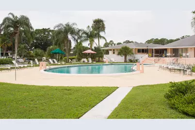 149 West Court, Royal Palm Beach, FL 33411 - Photo 10