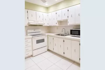 175 Flanders D, Delray Beach, FL 33484 - Photo 4