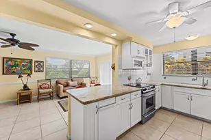 372 Golfview Rd, North Palm Beach, FL 33408 - Photo 10