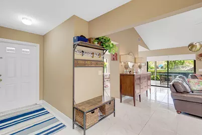 378 SW 28th Avenue, Delray Beach, FL 33445 - Photo 6