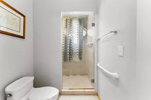 16102 Emerald Estates Dr, Weston, FL 33331 - Photo 24