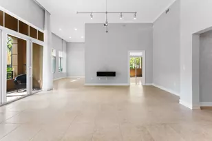 16102 Emerald Estates Dr, Weston, FL 33331 - Photo 10