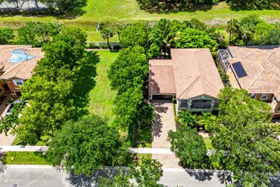 599 Cresta Circle, West Palm Beach, FL 33413 - Photo 44