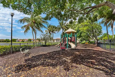 599 Cresta Circle, West Palm Beach, FL 33413 - Photo 42
