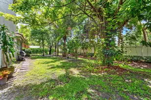 599 Cresta Cir, West Palm Beach, FL 33413 - Photo 36