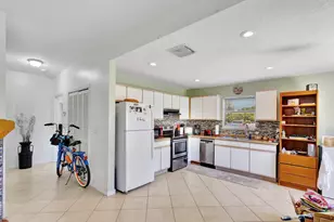 1919 Doffer Ln, Juno Beach, FL 33408 - Photo 10