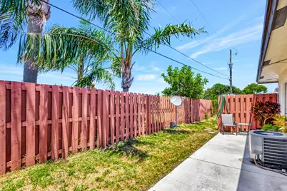 1919 Doffer Lane, North Palm Beach, FL 33408 - Photo 20