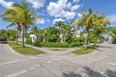 2118 Florida Avenue, West Palm Beach, FL 33401 - Photo 2