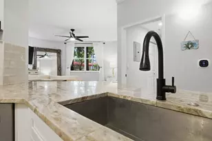 780 S Sapodilla Ave, West Palm Beach, FL 33401 - Photo 8
