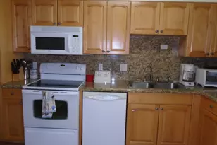 1133 Bayshore Dr, Fort Pierce, FL 34949 - Photo 2