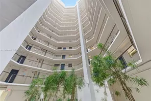 1881 Washington Ave, Miami Beach, FL 33139 - Photo 2