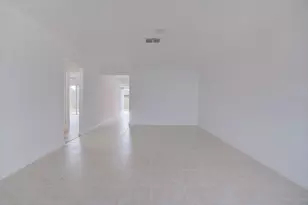 4698 Arthur St, Palm Beach Gardens, FL 33418 - Photo 4