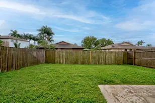 4698 Arthur St, Palm Beach Gardens, FL 33418 - Photo 2