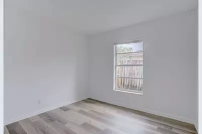 4698 Arthur Street, Palm Beach Gardens, FL 33418 - Photo 8