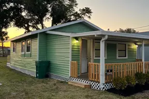 515 S Wilson Ave, Cocoa, FL 32922 - Photo 2