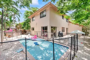523 NW 38th Terrace, Deerfield Beach, FL 33442 - Photo 16
