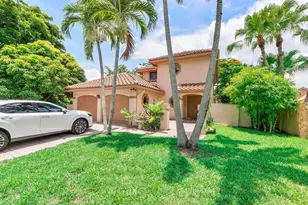 523 NW 38th Terrace, Deerfield Beach, FL 33442 - Photo 4