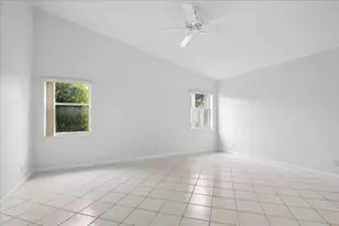 10884 Royal Caribbean Cir, Boynton Beach, FL 33437 - Photo 16