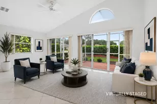 10884 Royal Caribbean Cir, Boynton Beach, FL 33437 - Photo 2