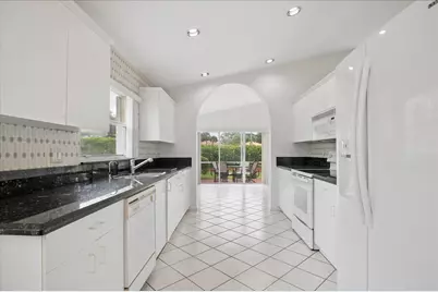 10884 Royal Caribbean Circle, Boynton Beach, FL 33437 - Photo 4