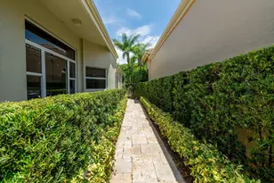 2402 Players Ct, Wellington, FL 33414 - Photo 30