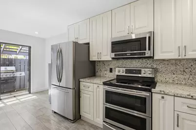 1512 N 15th Terrace, Hollywood, FL 33020 - Photo 2