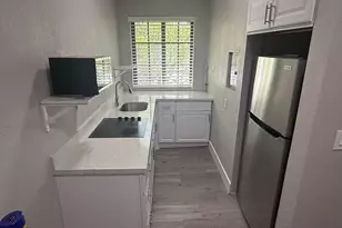 2000 Jefferson St, Hollywood, FL 33020 - Photo 6