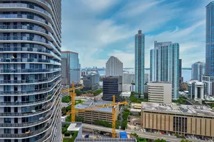 45 SW 9th St, Miami, FL 33130 - Photo 22