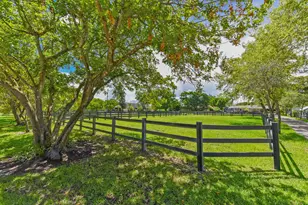 2040 Appaloosa Trail, Wellington, FL 33414 - Photo 32