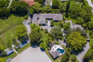 2040 Appaloosa Trail, Wellington, FL 33414 - Photo 38