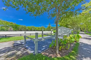 2040 Appaloosa Trail, Wellington, FL 33414 - Photo 16