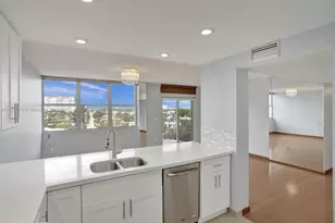 11930 N Bayshore Dr, North Miami, FL 33181 - Photo 26