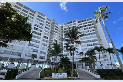11930 N Bayshore Drive #Ph10, North Miami, FL 33181 - Photo 18