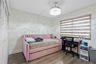 9300 SW 8th St, Boca Raton, FL 33428 - Photo 16