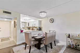 9300 SW 8th St, Boca Raton, FL 33428 - Photo 4