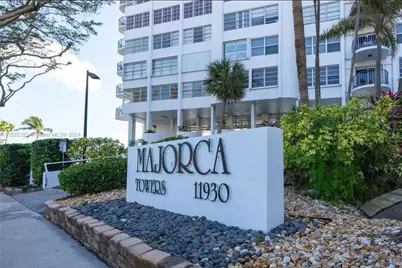 11930 N Bayshore Drive #302, North Miami, FL 33181 - Photo 10