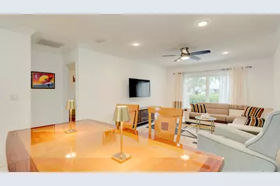 8638 Bella Vista Drive, Boca Raton, FL 33433 - Photo 10