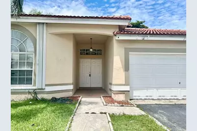 2585 NW 79th Avenue, Margate, FL 33063 - Photo 2