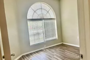 2585 NW 79th Ave, Margate, FL 33063 - Photo 4