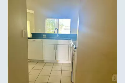 2585 NW 79th Avenue, Margate, FL 33063 - Photo 10