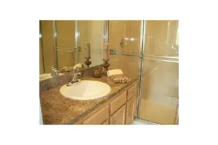 6729 Coral Lake Dr, Margate, FL 33063 - Photo 4