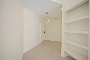 13400 NW 5th Ct, Plantation, FL 33325 - Photo 4