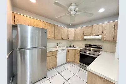 433 Pine Glen Lane #C2, Greenacres, FL 33463 - Photo 2